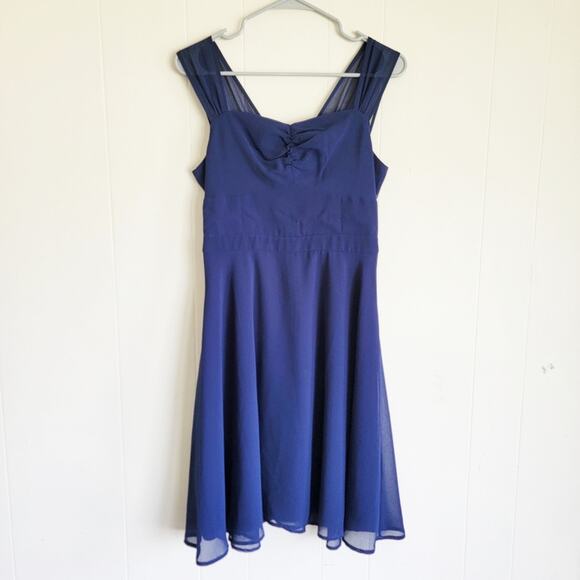 Modcloth Fit & Flare Sweetheart Neckline Midi Dress - Picture 1 of 4